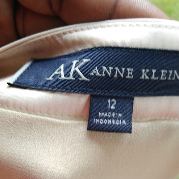 Ann Klein cream and tan ruffle skirt - Picture 4 of 7